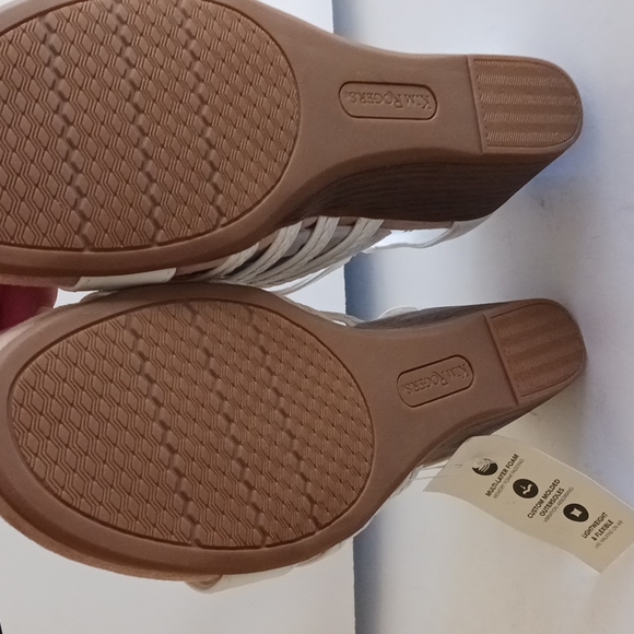 Kim Rodgers White Cresta ultra comfort sandals - Picture 11 of 13